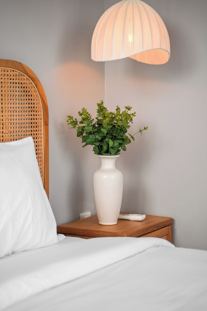 Lux Villages and K Hotel 20/50
