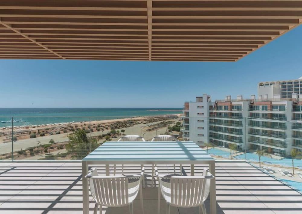 Dom Pedro Residences 2/22