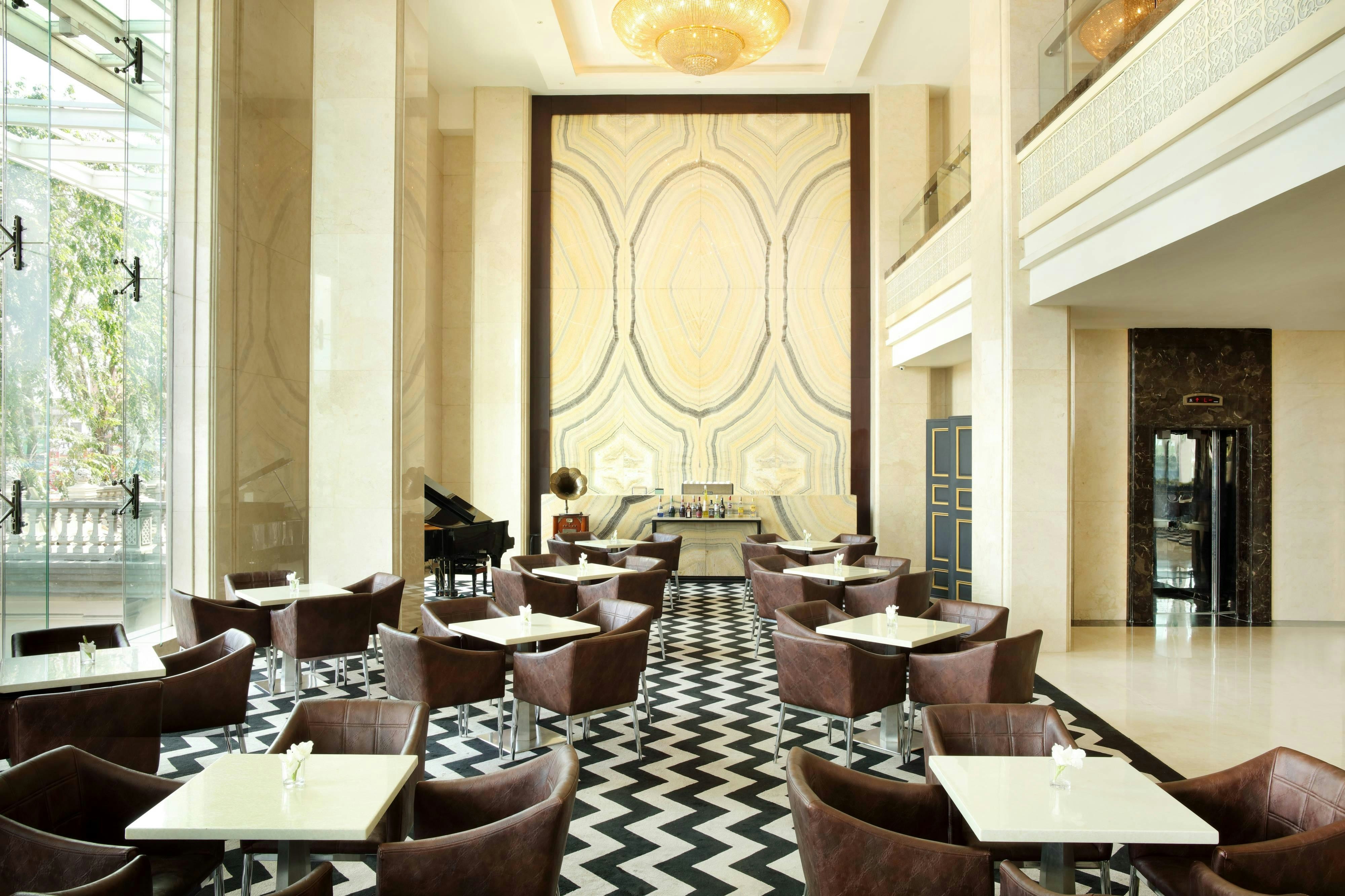 FOUR POINTS BY SHERATON MEDAN 7/11