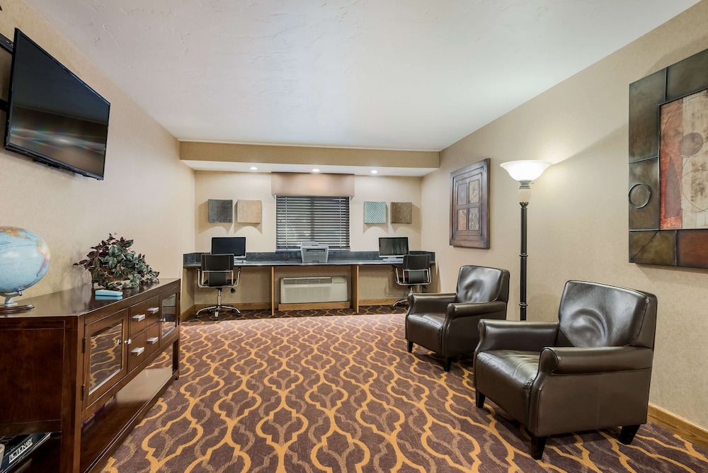 Town & Country Inn 37/50