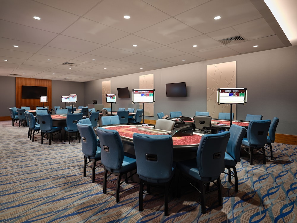 Great Blue Heron Casino & Hotel 38/53