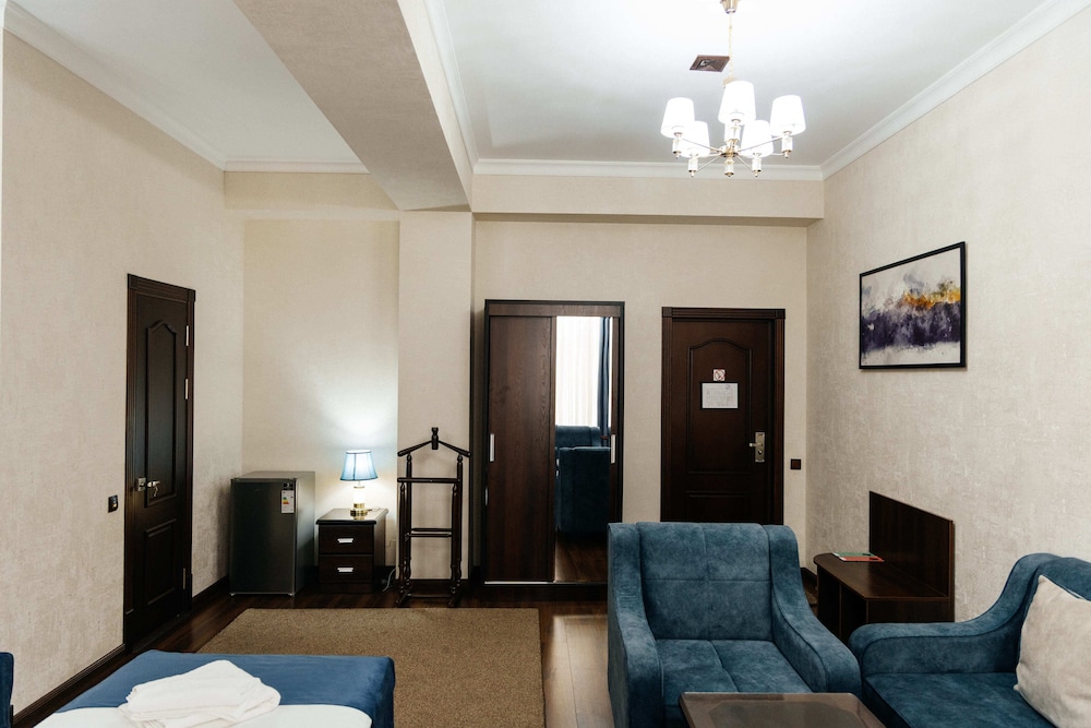 Ravan Hotel Tashkent 50/58