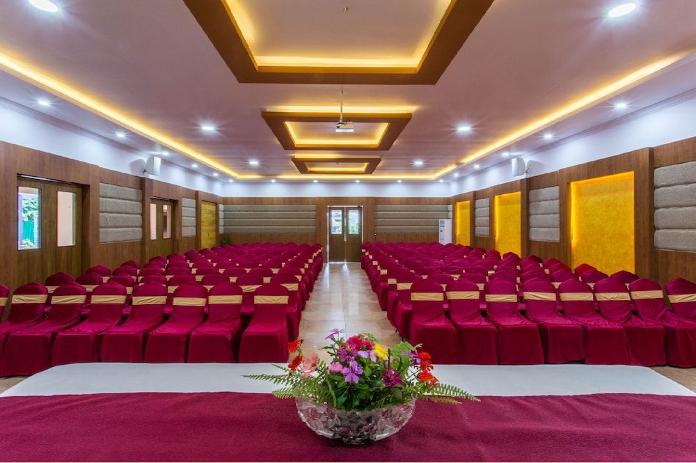 Atithi Resort And Spa 49/67
