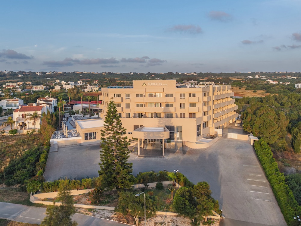 Toxotis Hotel in PARALIMNI