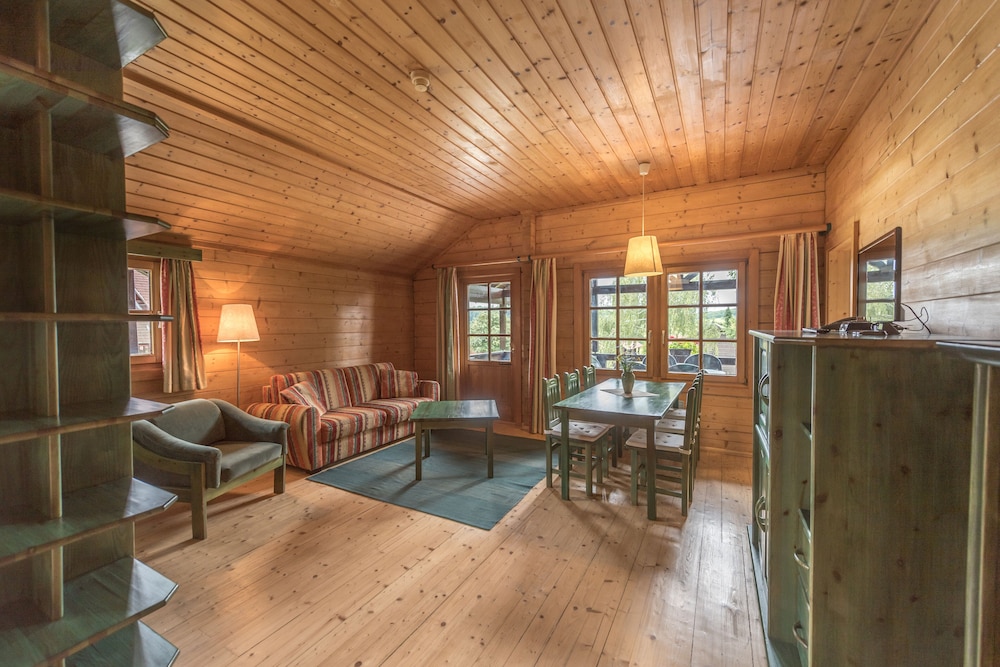 Petnehazy Aparthotel 27/60