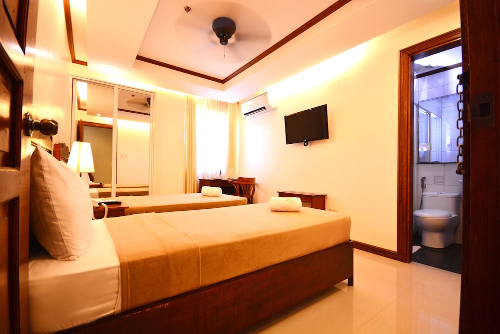 Ipil Suites Puerto Princesa 5/40