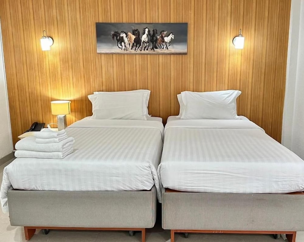 Dad D Resort by Lopburi Inn Resort 34/63