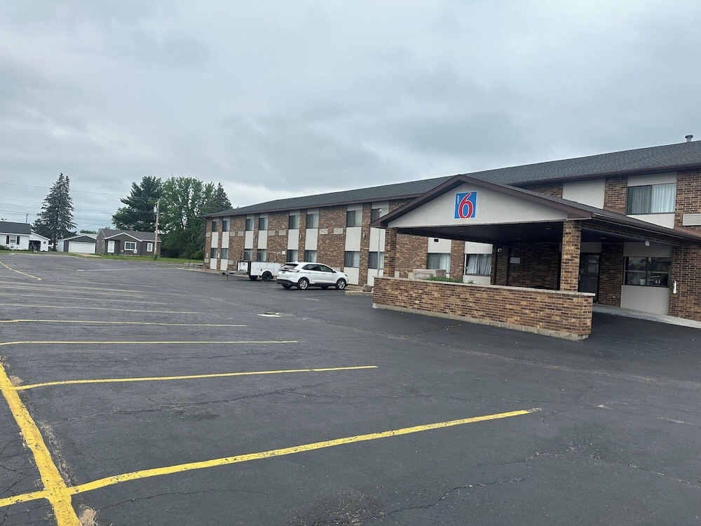 Motel6 Wisconsin Rapids Wi 44/54