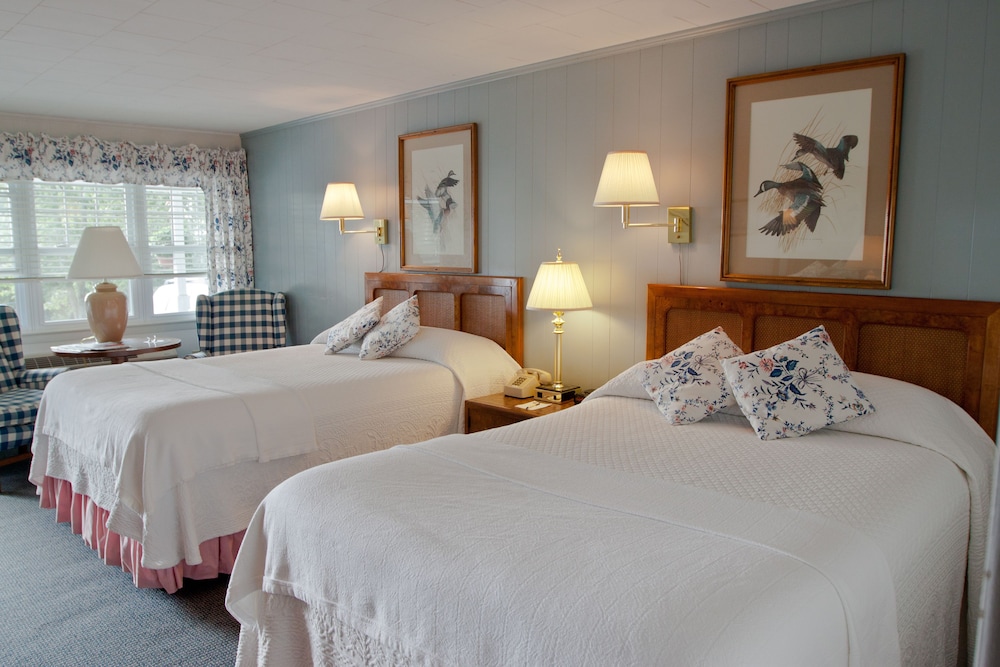 Standard, 2 Queen Beds
