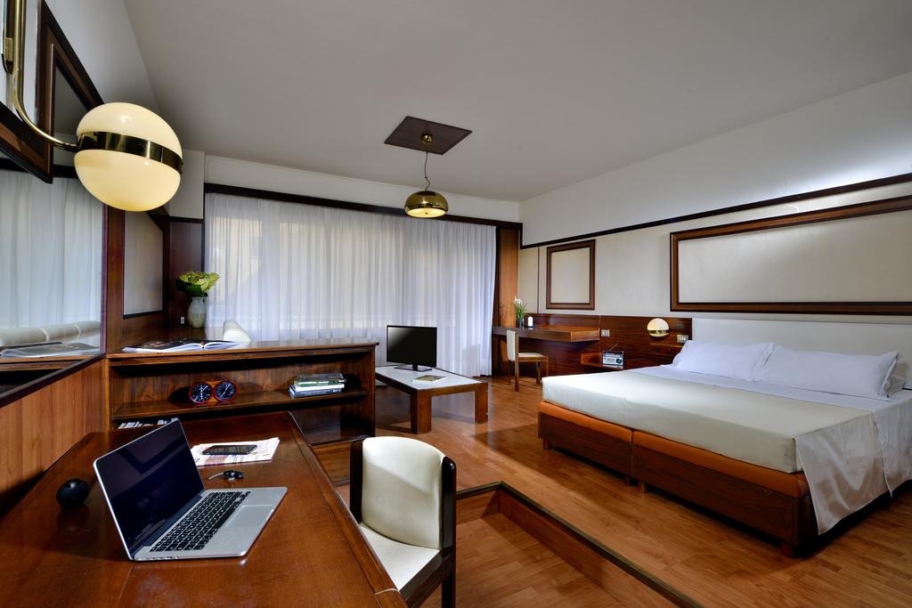 GRAND HOTEL ELITE 8/50