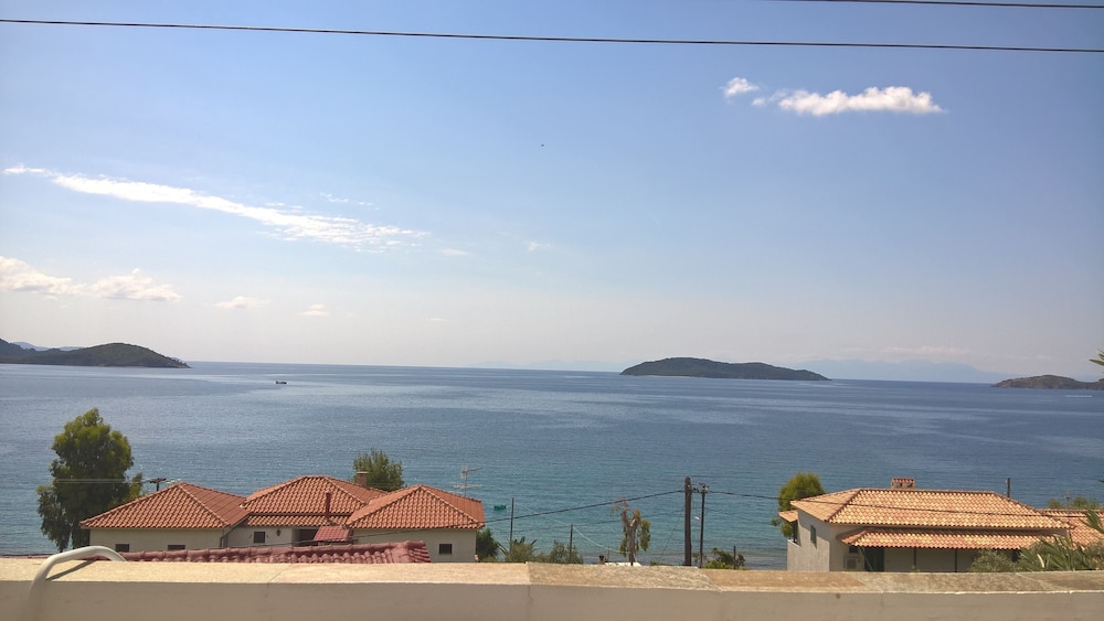 Azalea View Skiathos Studios 63/73