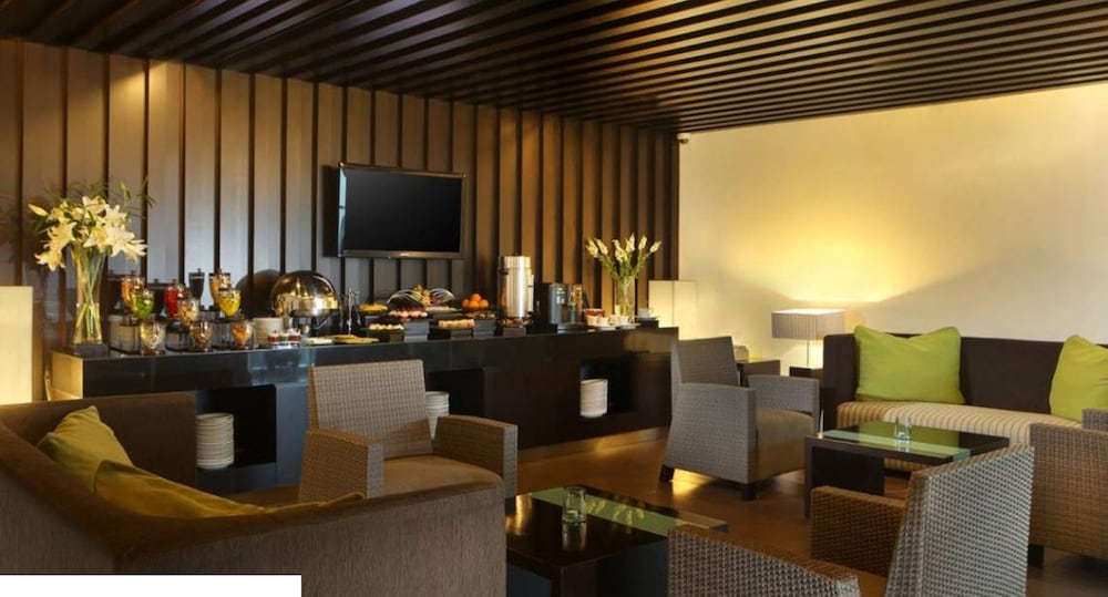 Hotel Santika Bogor 40/45