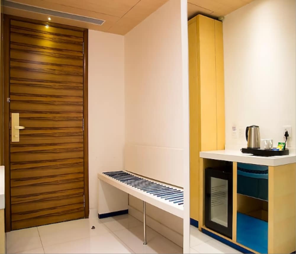 Barsana Boutique Hotel 32/34