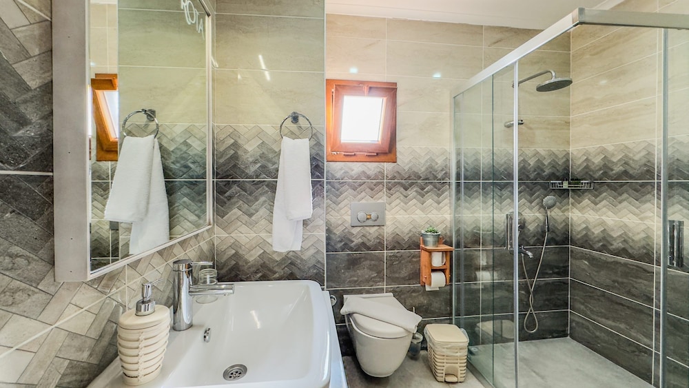 Rota Otel Karaburun 34/34