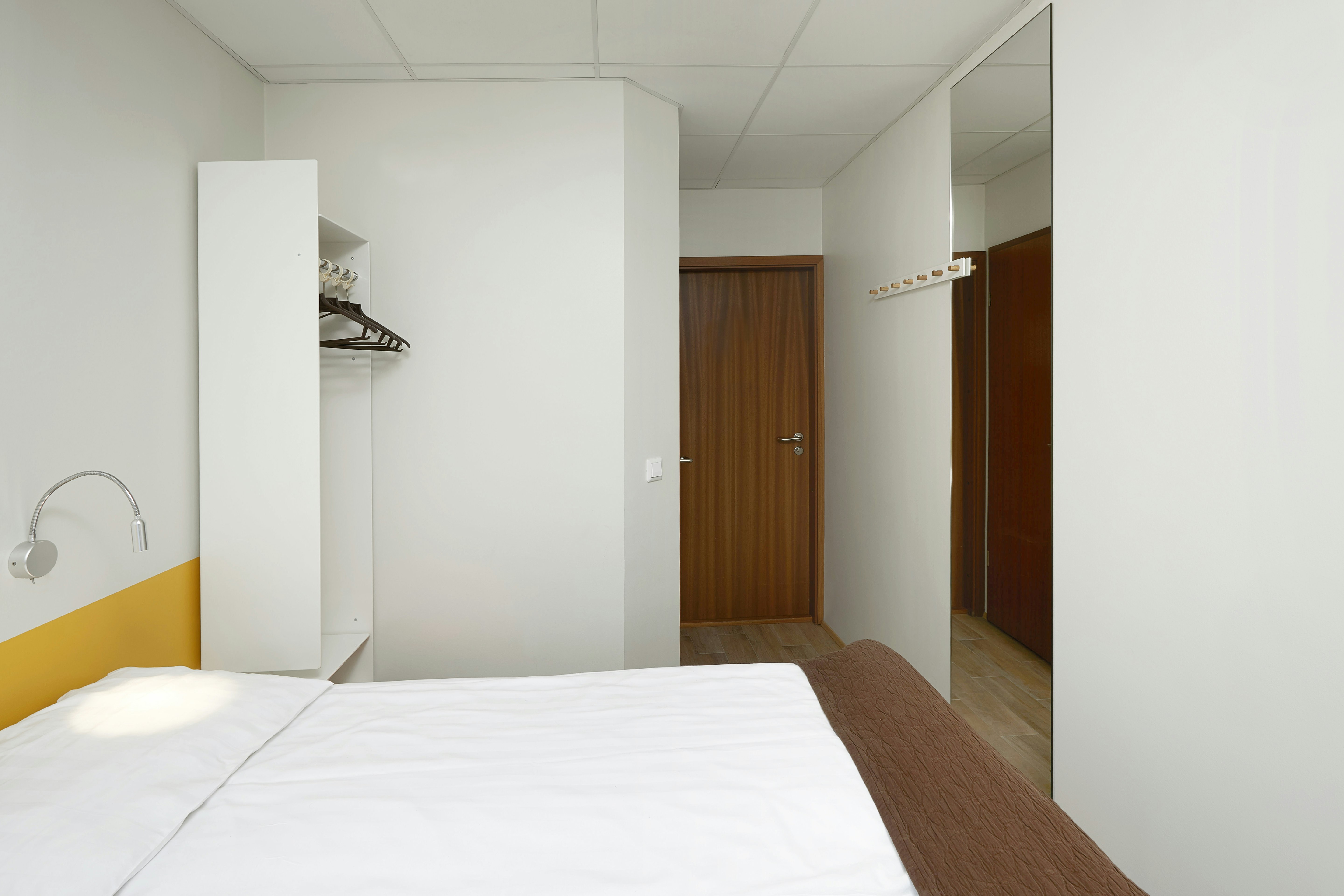STANDARD, TWIN BEDS