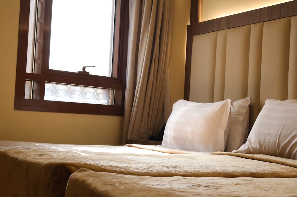 جراند زوار(Grand Zowar Hotel) 15/21