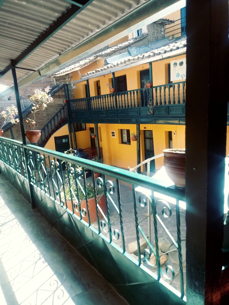 Sanblas Backpacker Hostel 44/68