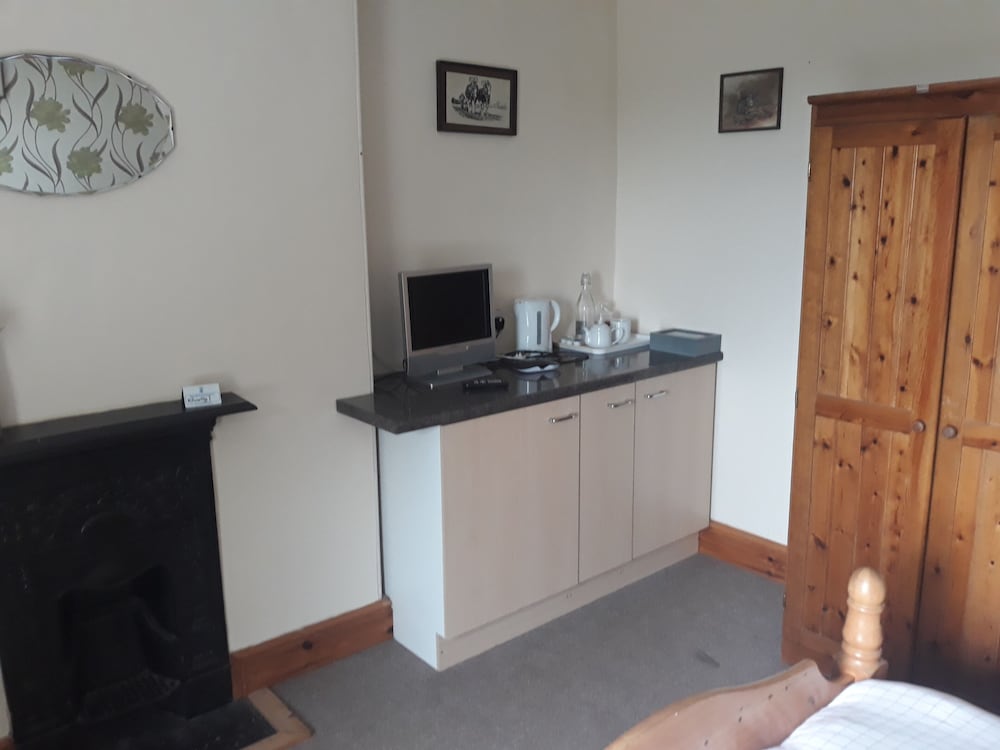Kilworthy Farm Guesthouse 1/18