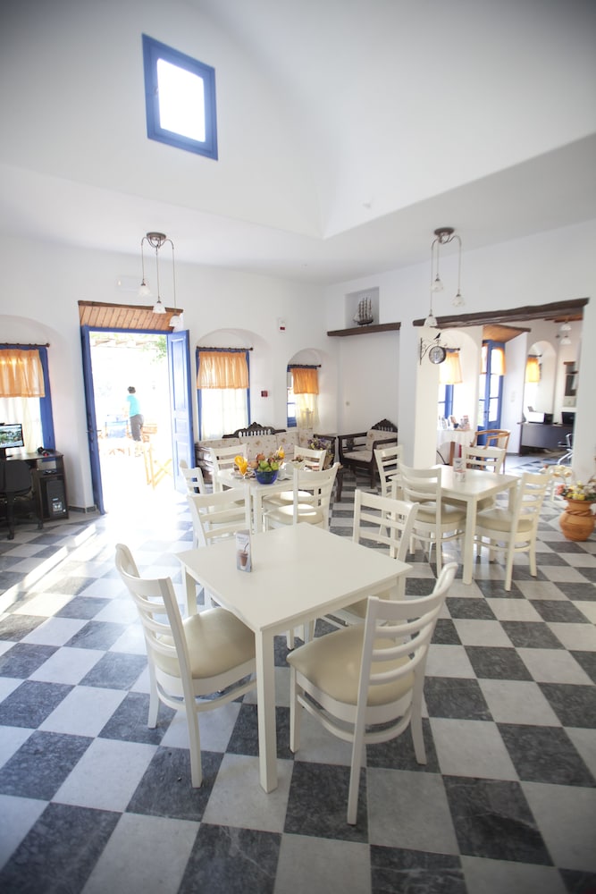 Naxian Queen Luxury Villas And Suites 67/77