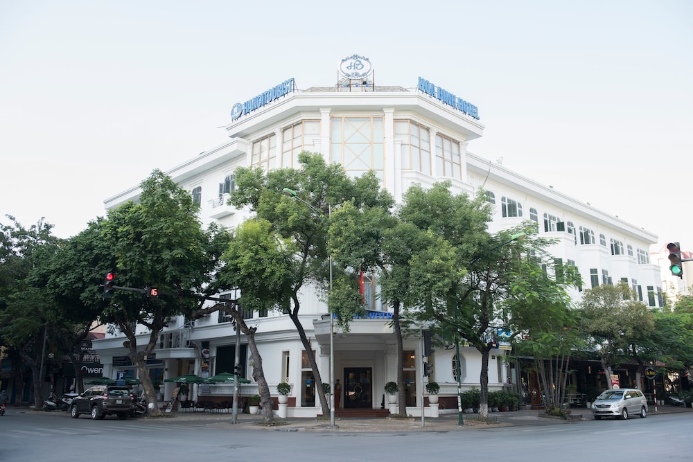 Hoa Binh Hotel 1/69