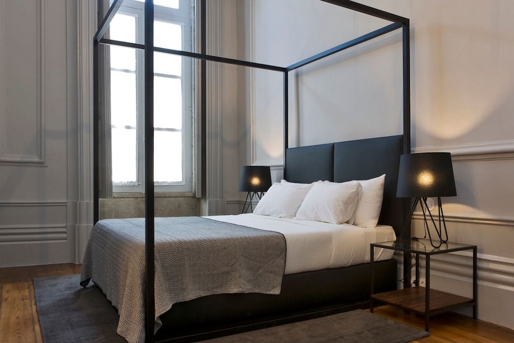ROYAL, APARTMENT
