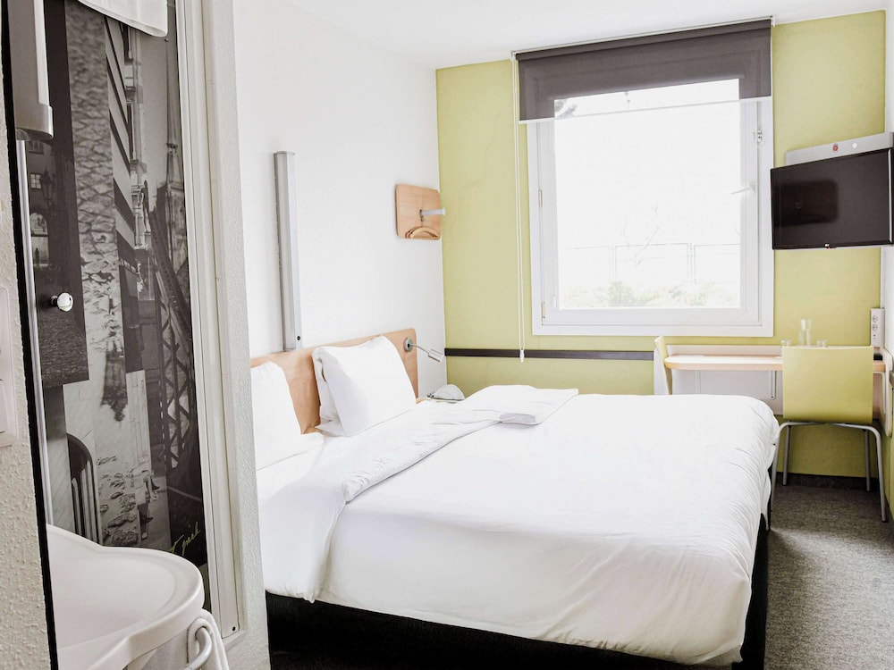 STANDARD, DOUBLE BED