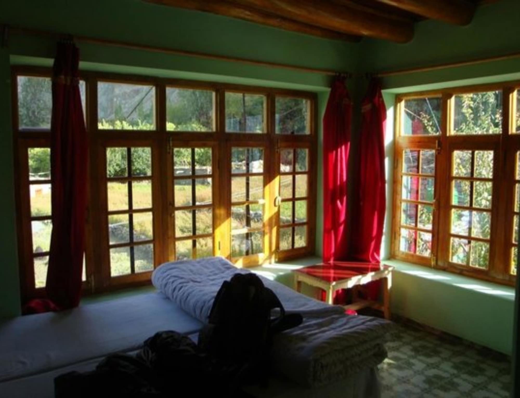 DUPLEX, DELUXE, DOUBLE BED, SMOKING
