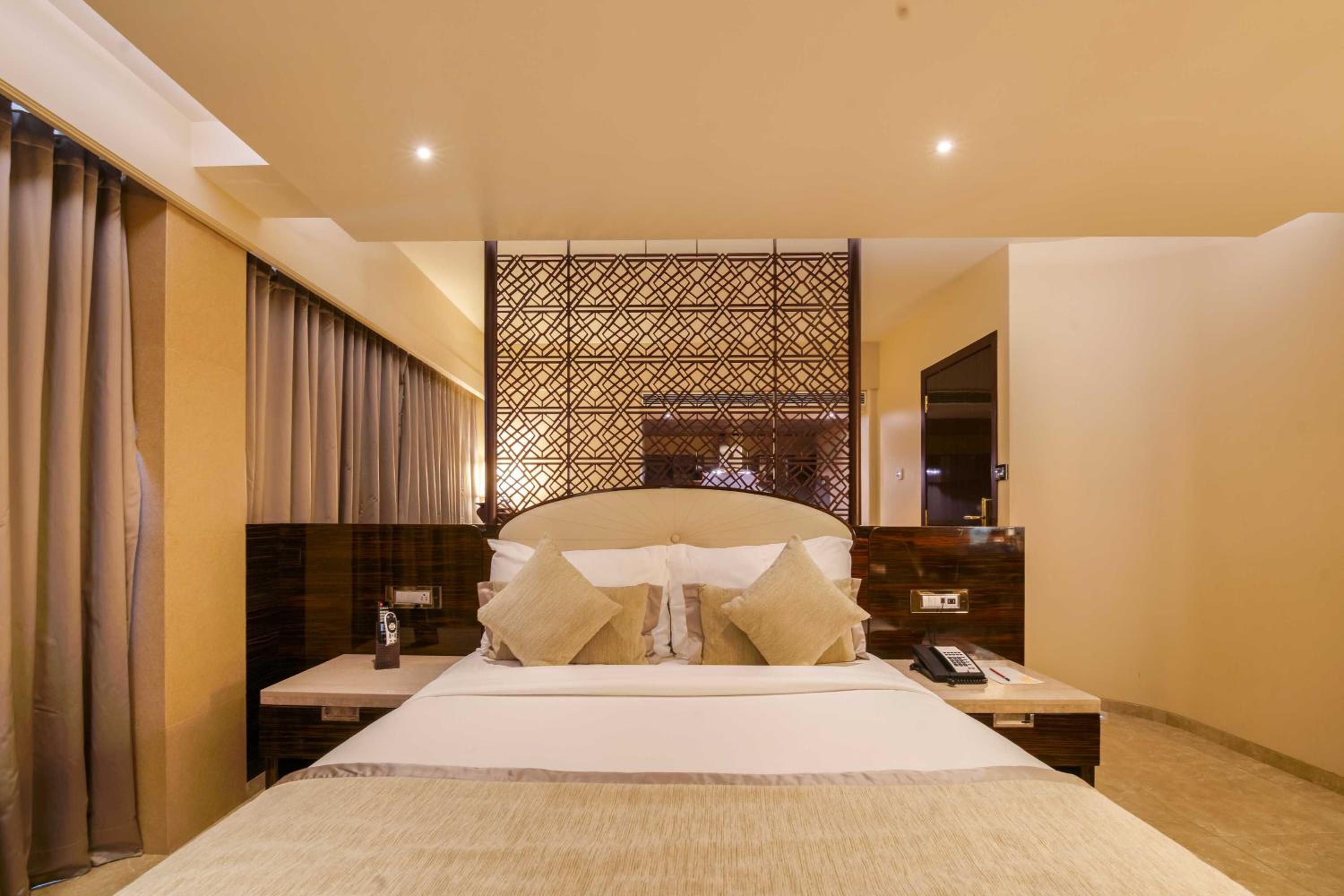 Hotel Sai Palace Grand Malad 12/41