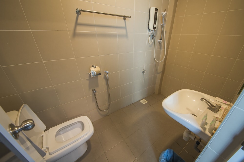 Elite Hotel Muar 46/50