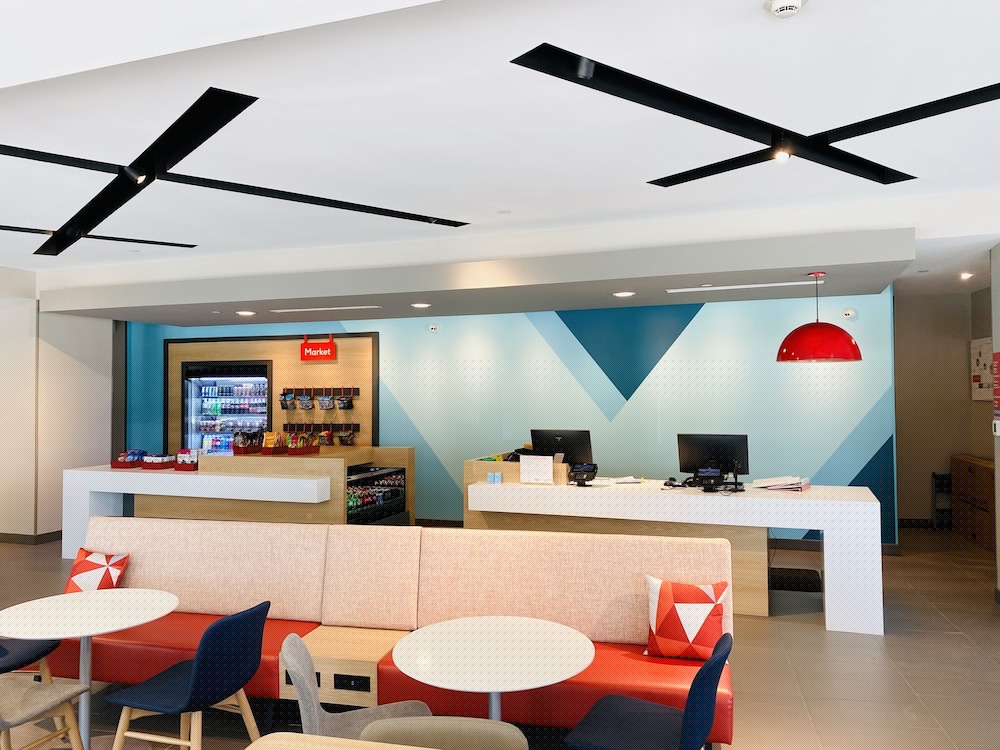 Avid Hotels Beaumont 3/48