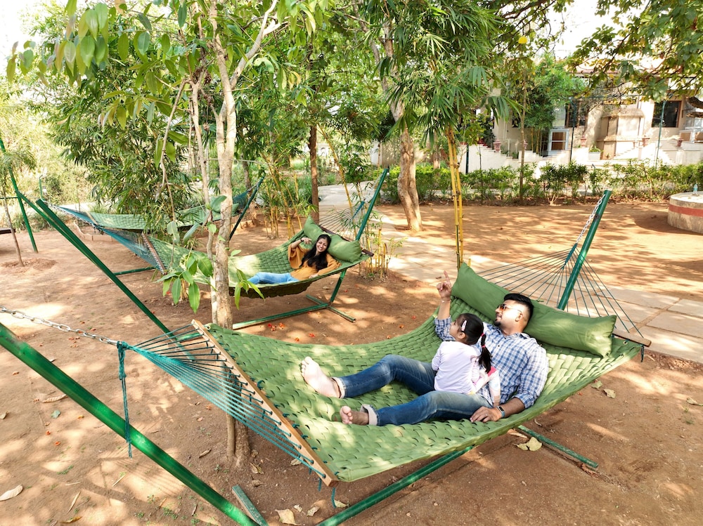 Tathastu Kanha 65/74