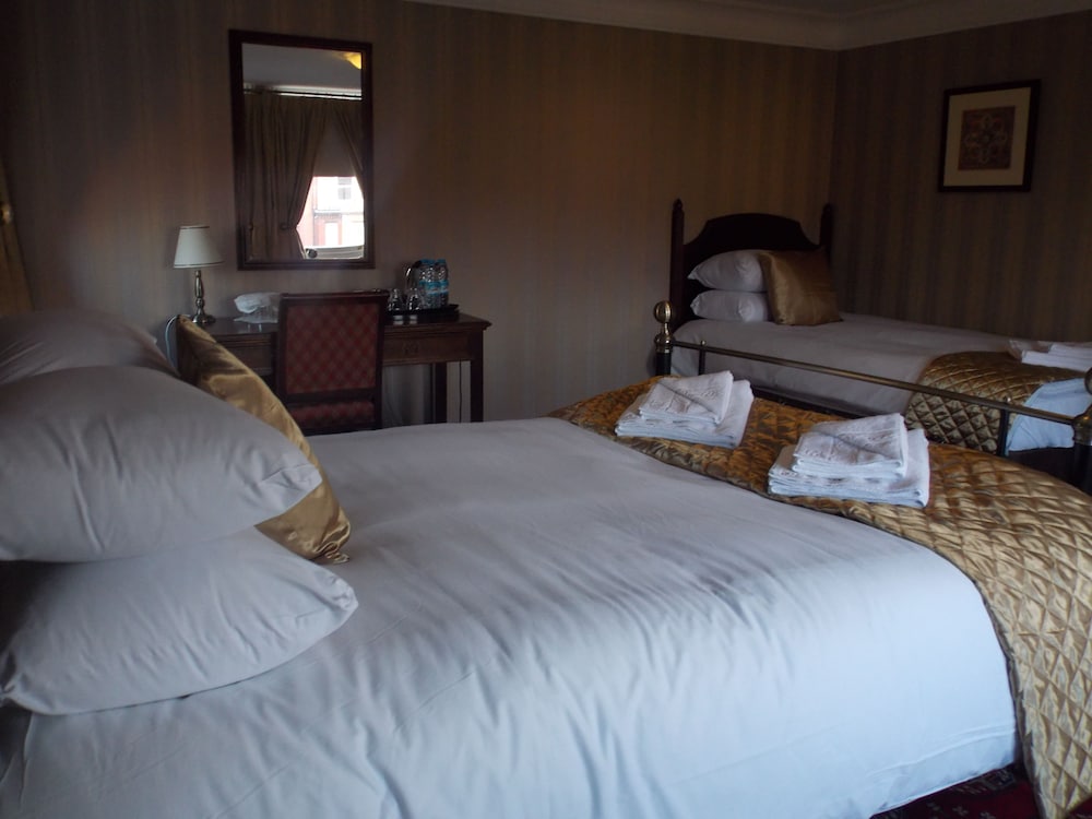 Mountford Hotel 9/28