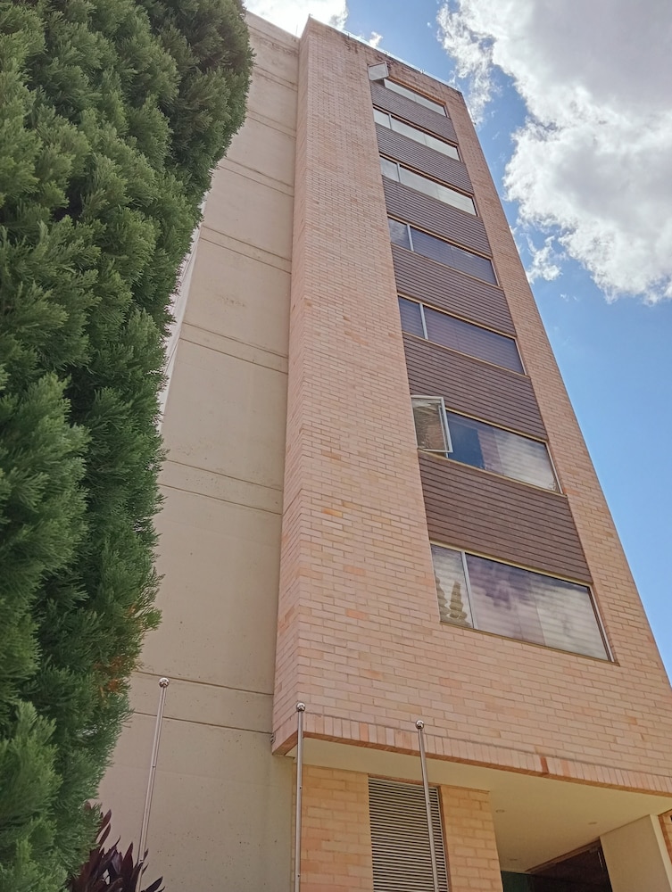 Hotel Lomas 10 5/68