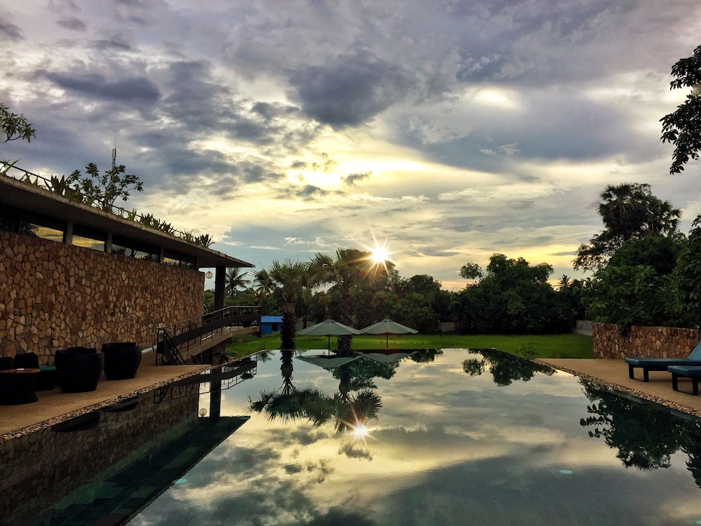 Hillocks Hotel Spa 54/60