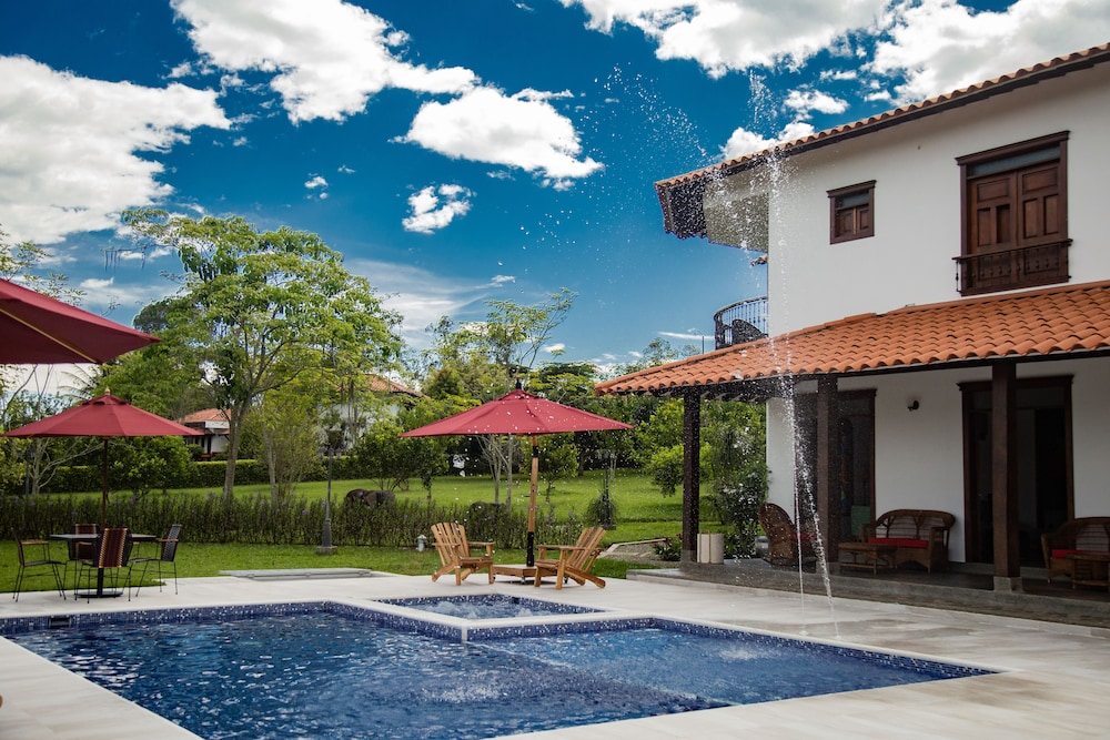 La Herencia Hotel 46/55