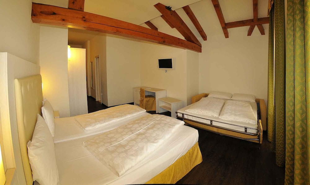 Alpen Hotel Eghel 14/68