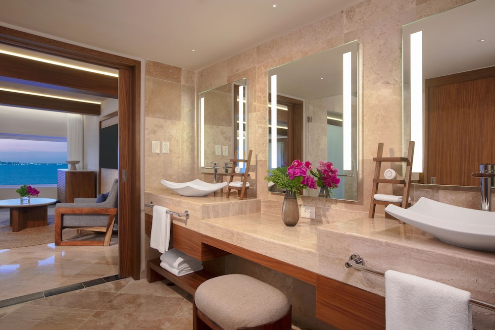 Dreams Sands Cancun Resort and Spa 66/67
