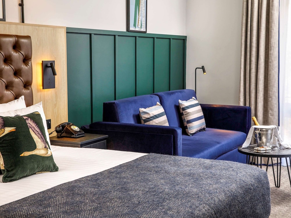 Mercure Oxford Hawkwell House Hotel 19/63