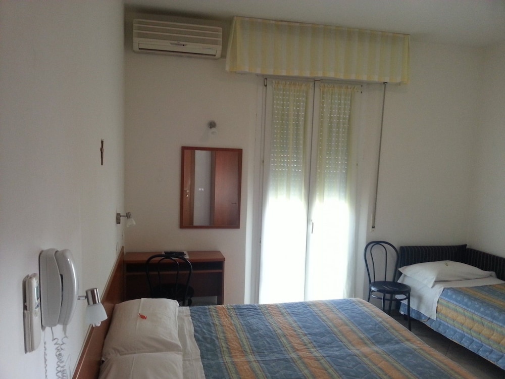 Hotel Trinidad 10/48
