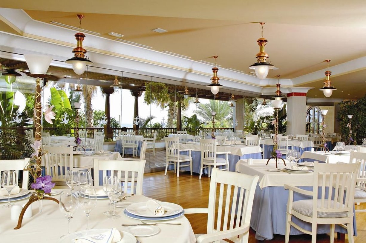 Princesa Yaiza Suite Hotel Resort 3/13