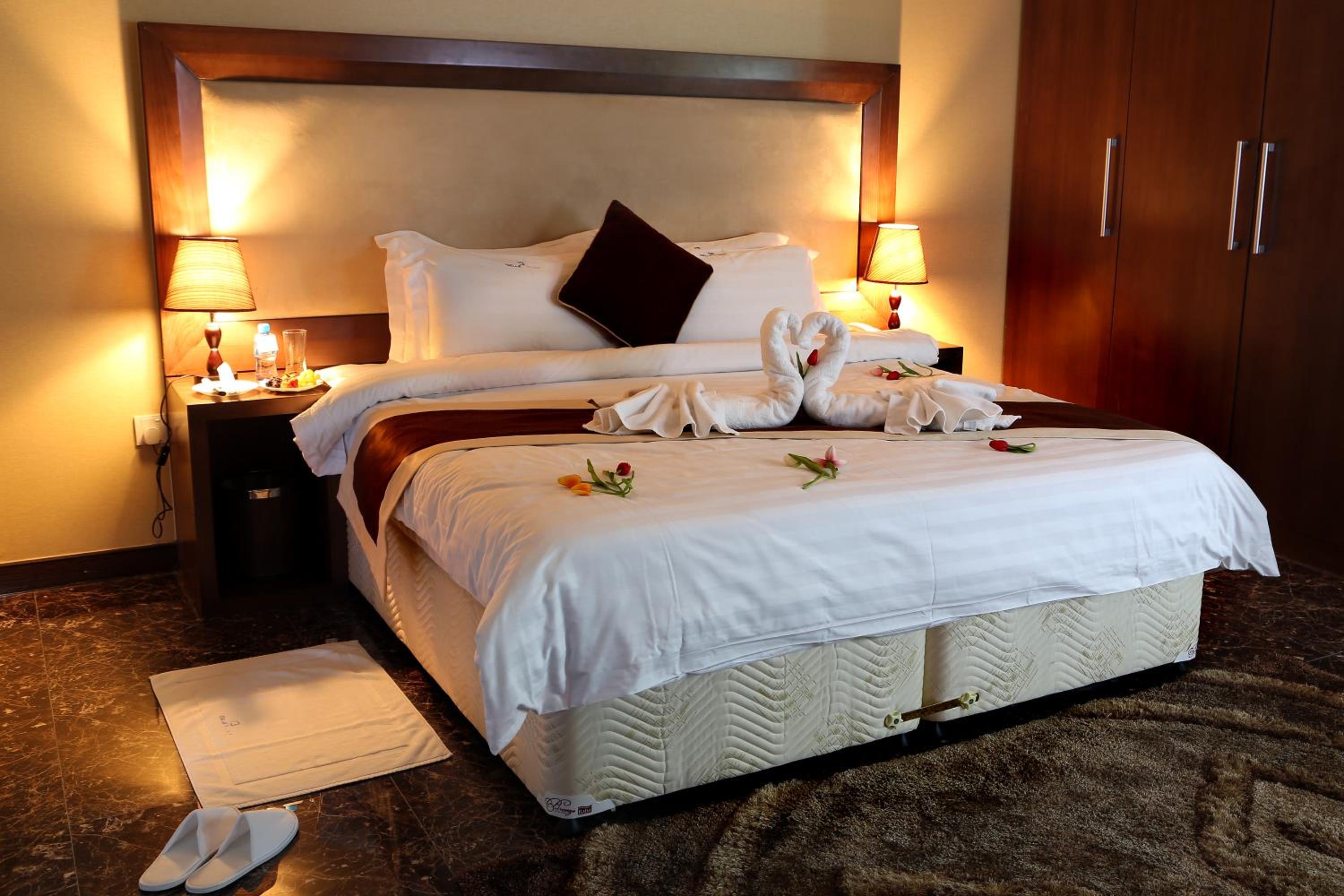 Belle Tower Luxury Hotel Apartments 13/50