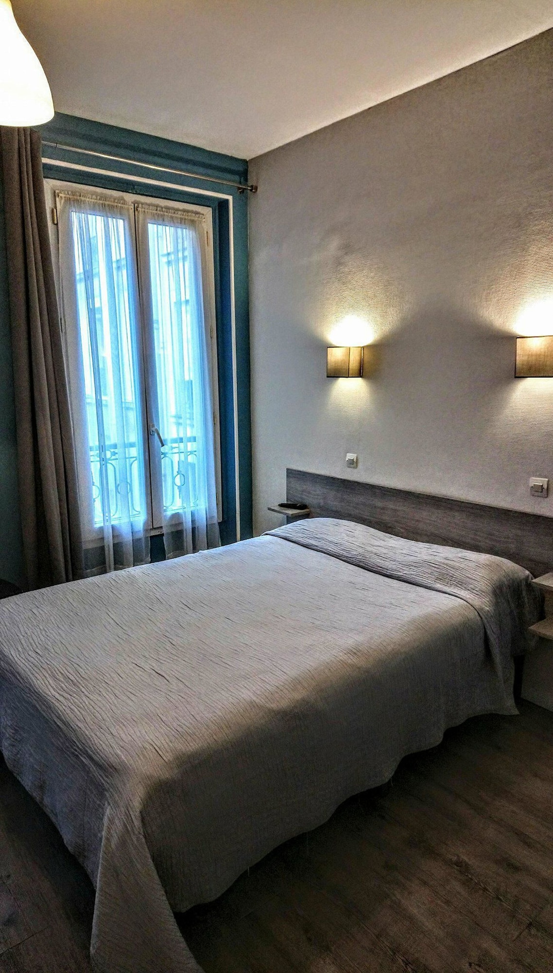 ROOM, TRIPLE