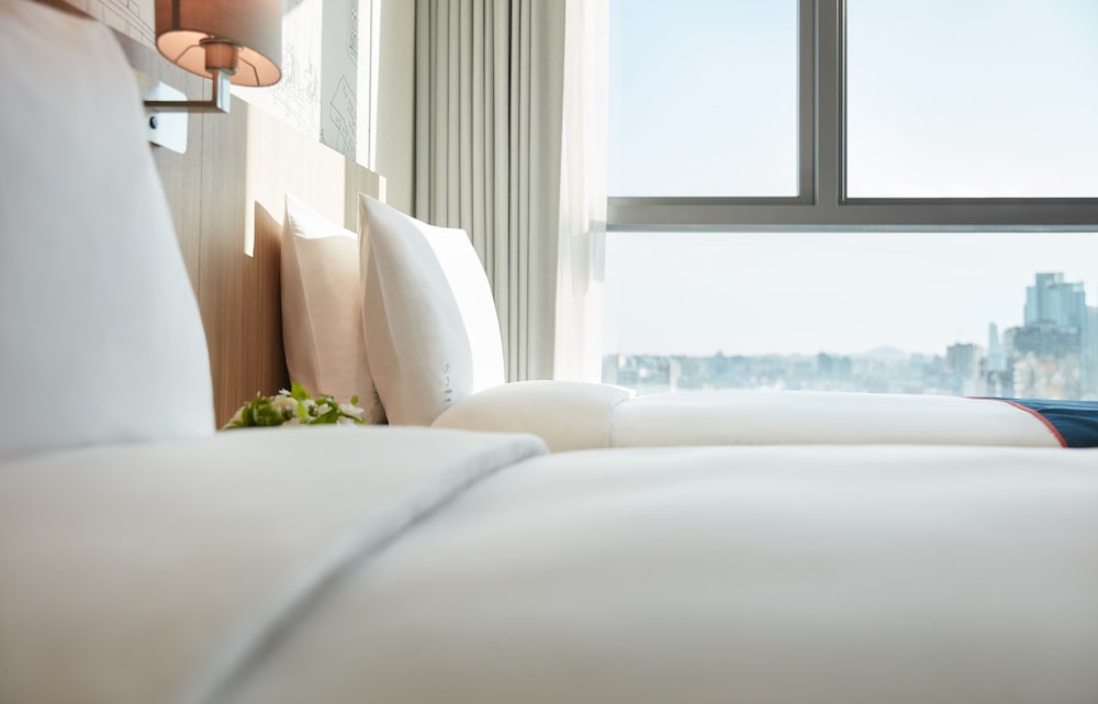 Holiday Inn Express Seoul Hongdae 28/74