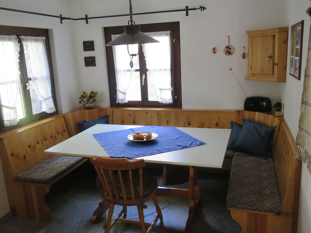 Schweizerhaus Swiss Quality Hotel 48/50