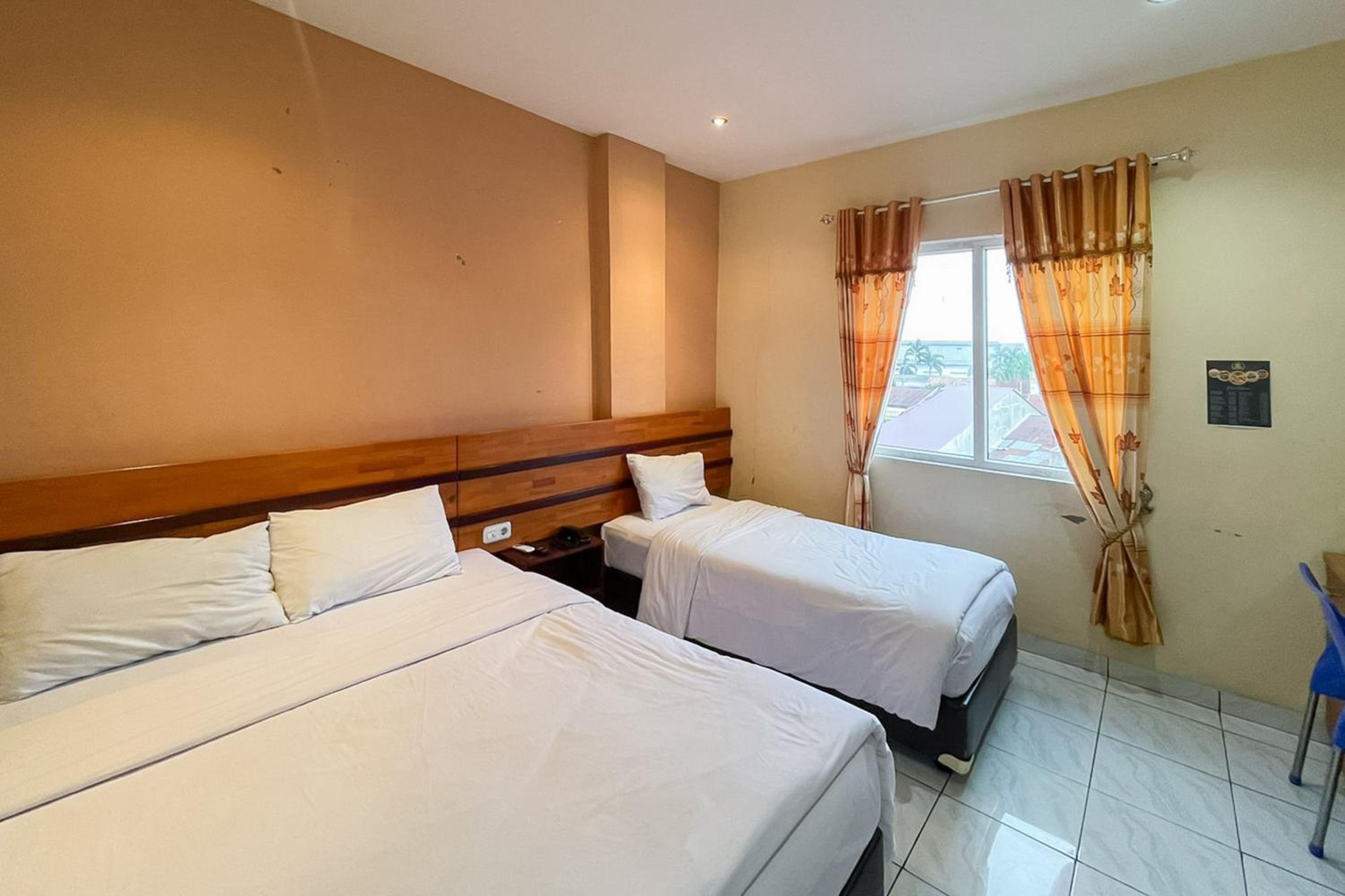 Hotel Anda 12/50