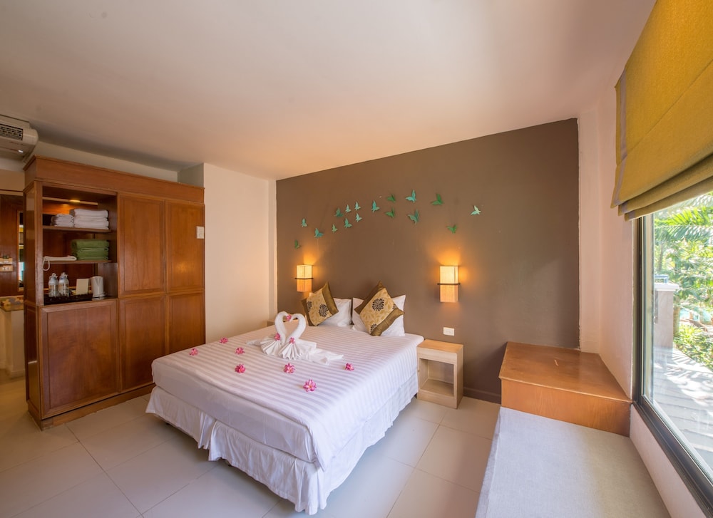 The Viridian Resort 39/62