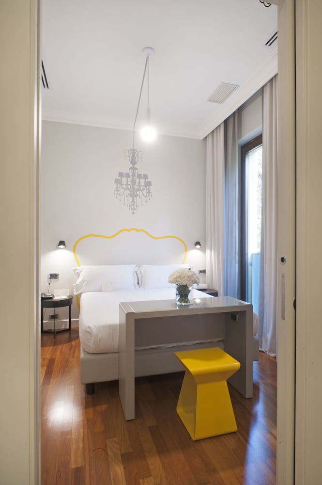 SeePort Hotel 30/81