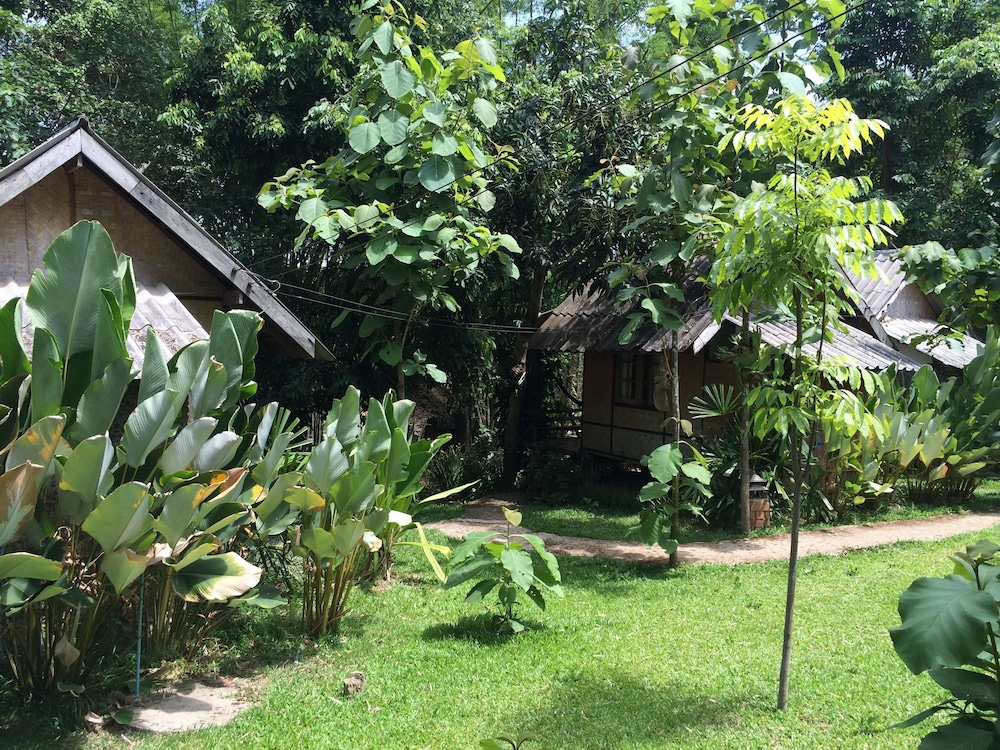Chang Pai Hill - Adults Only 47/50