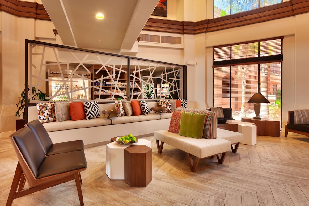 Embassy Suites Tucson Paloma Village 30/53