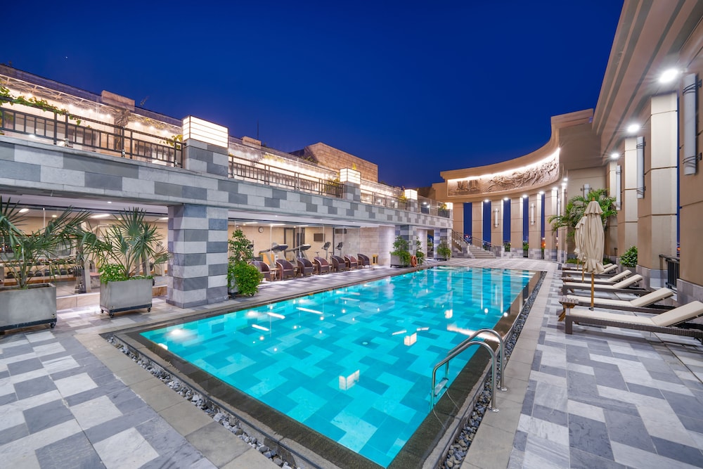 Minh Toan Galaxy Hotel 67/70